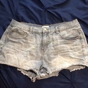 Jean shorts booty shorts